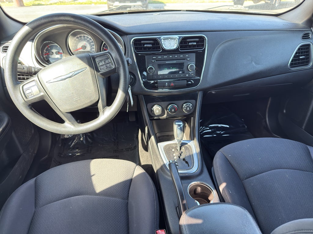 2014 Chrysler 200 LX