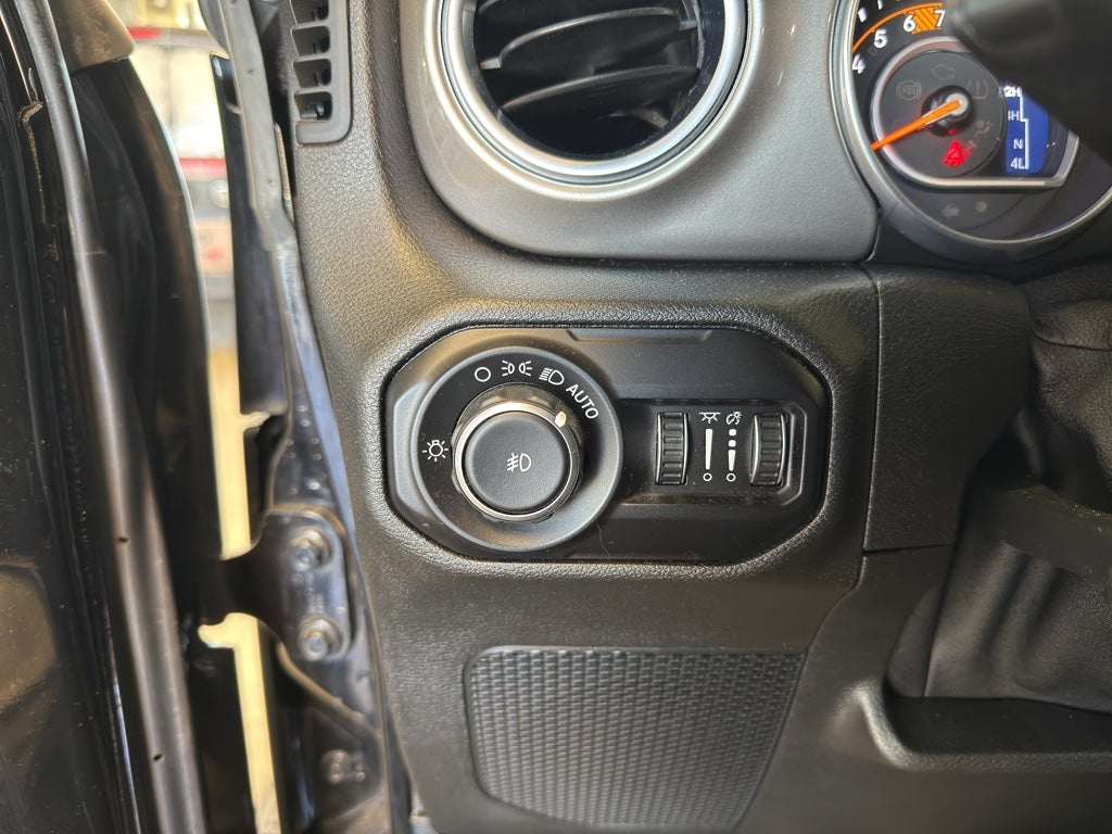 2020 Jeep Wrangler Sahara