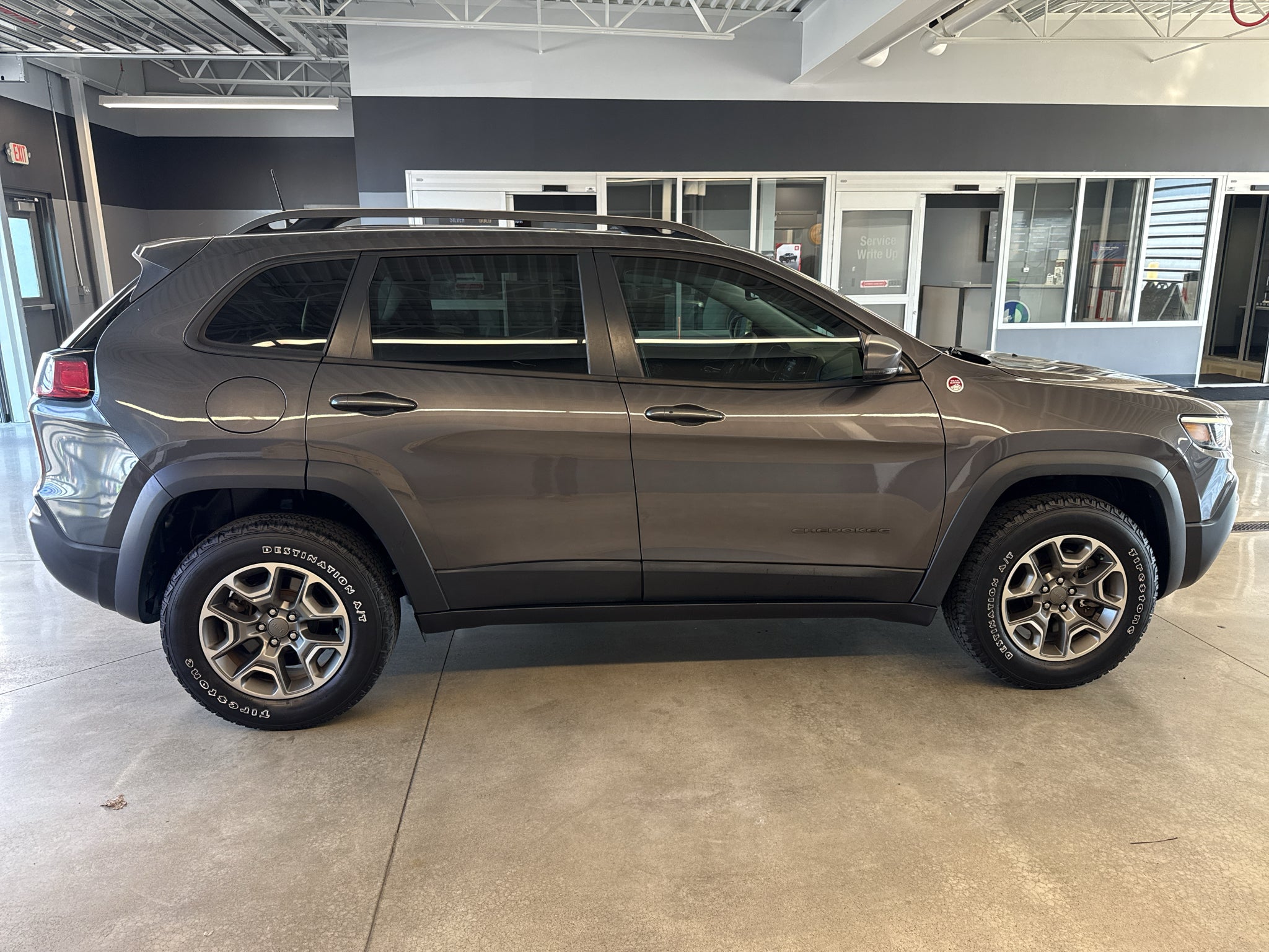 2020 Jeep Cherokee Trailhawk
