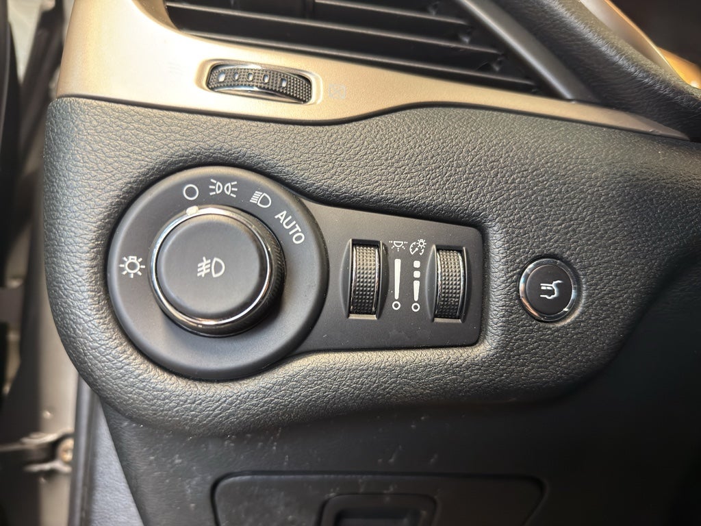 2016 Jeep Cherokee North