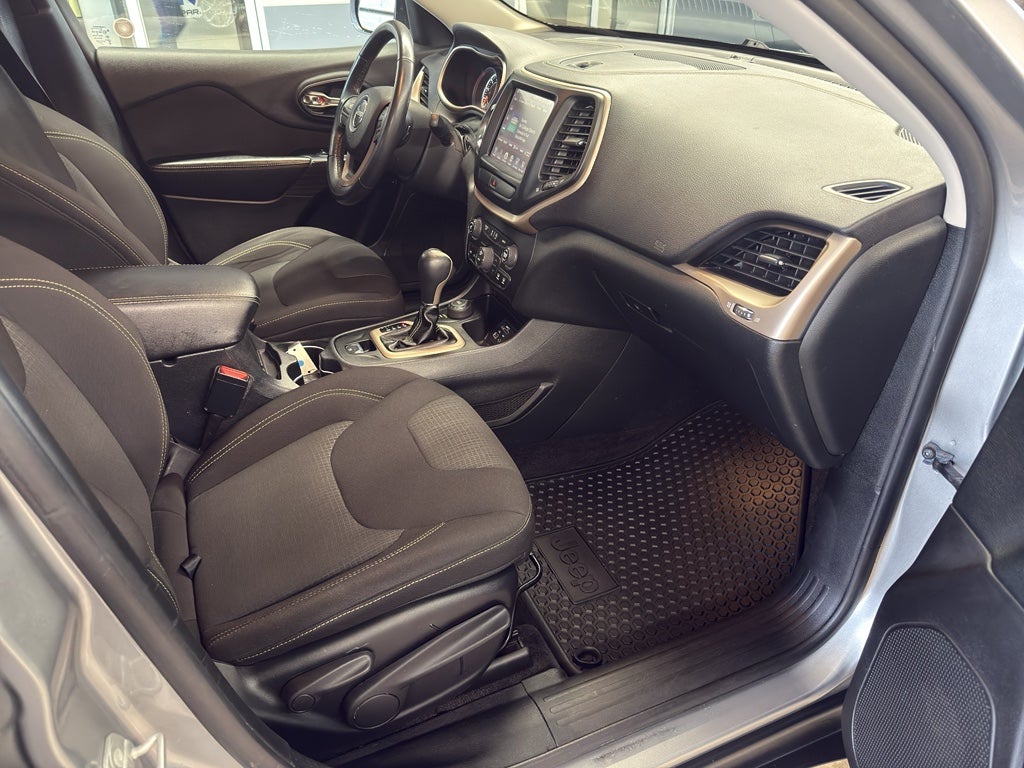 2016 Jeep Cherokee North