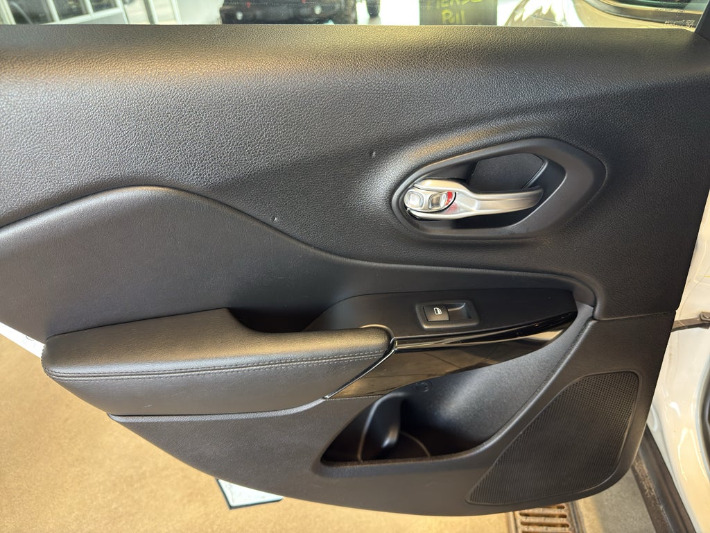 2019 Jeep Cherokee Altitude
