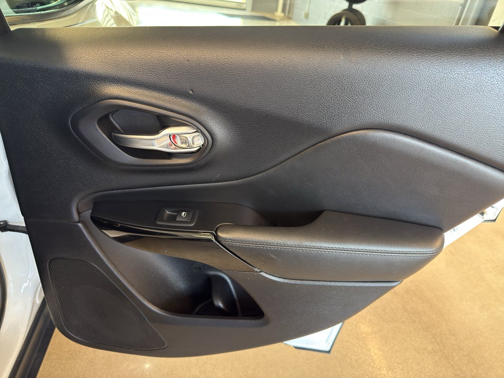 2019 Jeep Cherokee Altitude