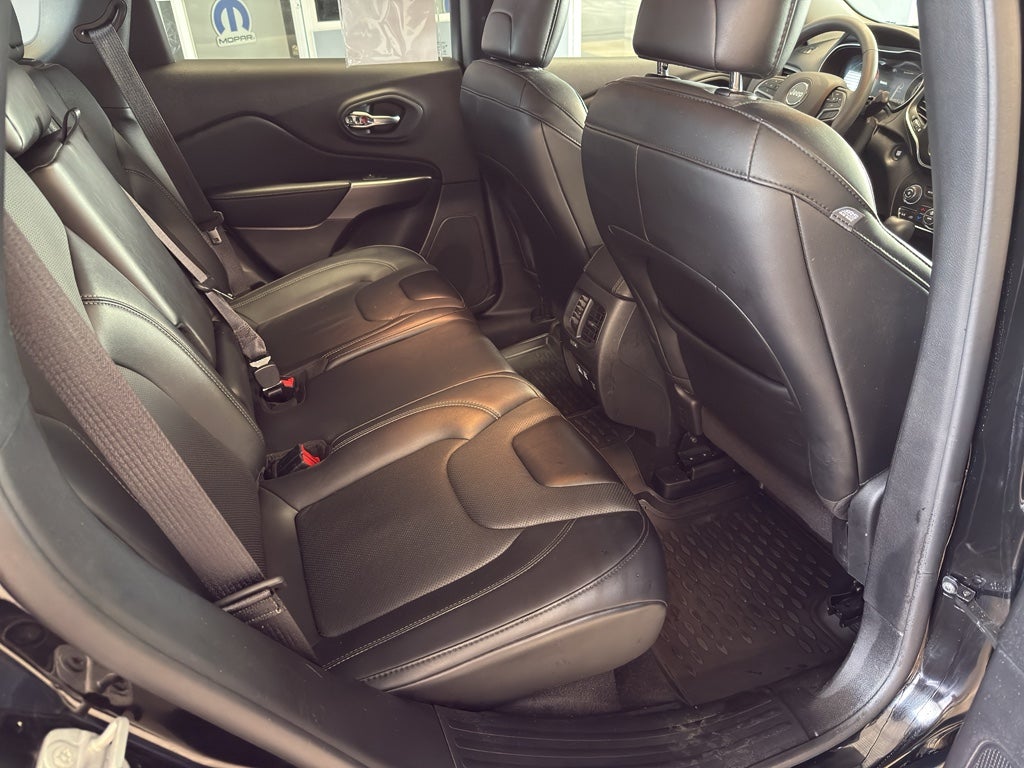 2022 Jeep Cherokee Latitude Lux