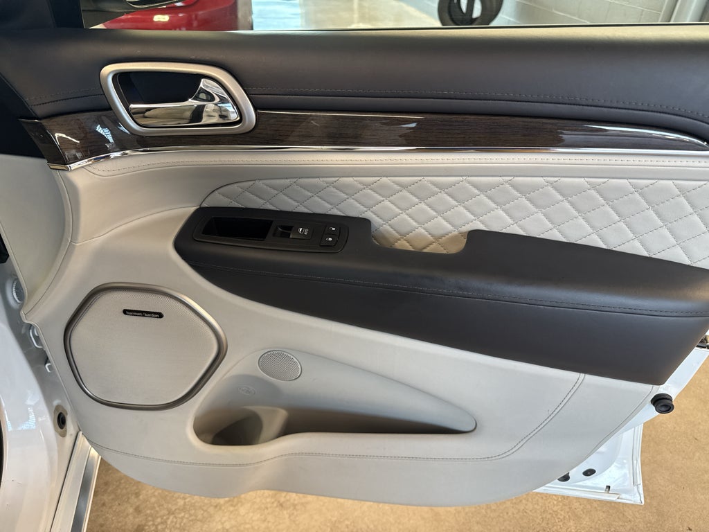 2017 Jeep Grand Cherokee Summit