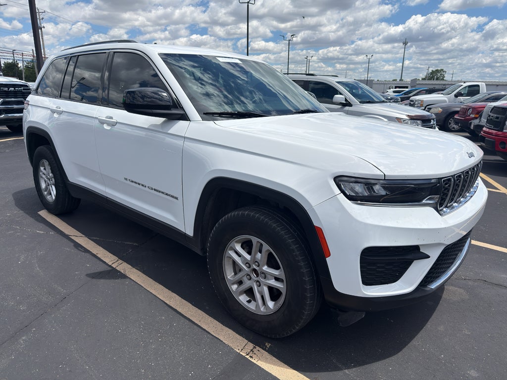 2023 Jeep Grand Cherokee Laredo