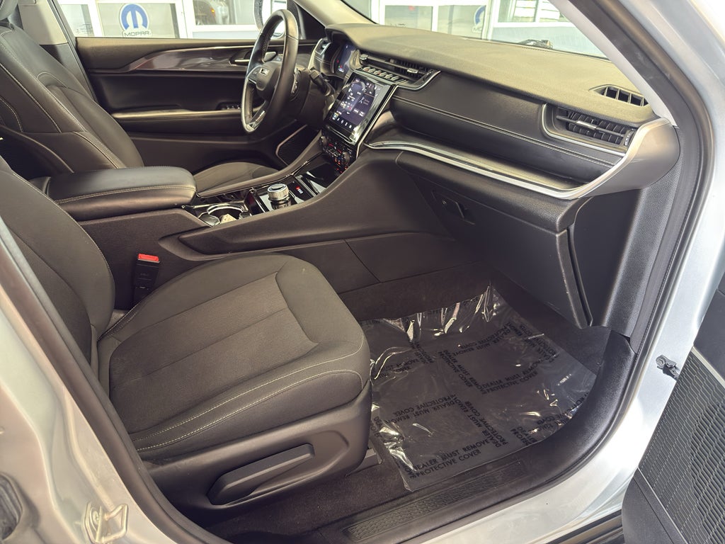 2021 Jeep Grand Cherokee L Laredo