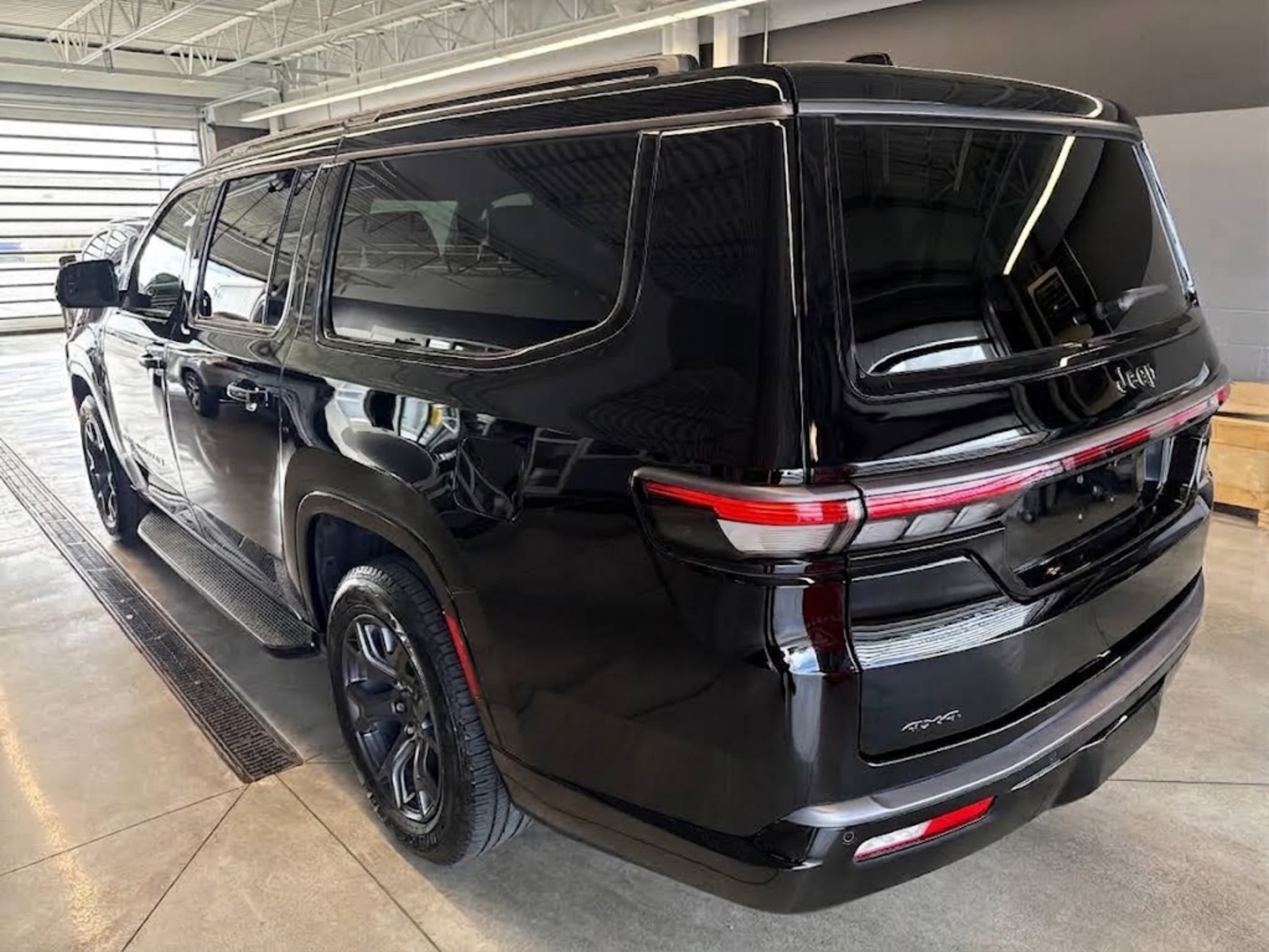 2026 Jeep Grand Wagoneer L Limited Altitude