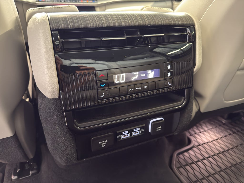 2024 Jeep Wagoneer L Series III