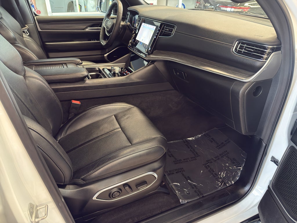 2023 Jeep Wagoneer Series II