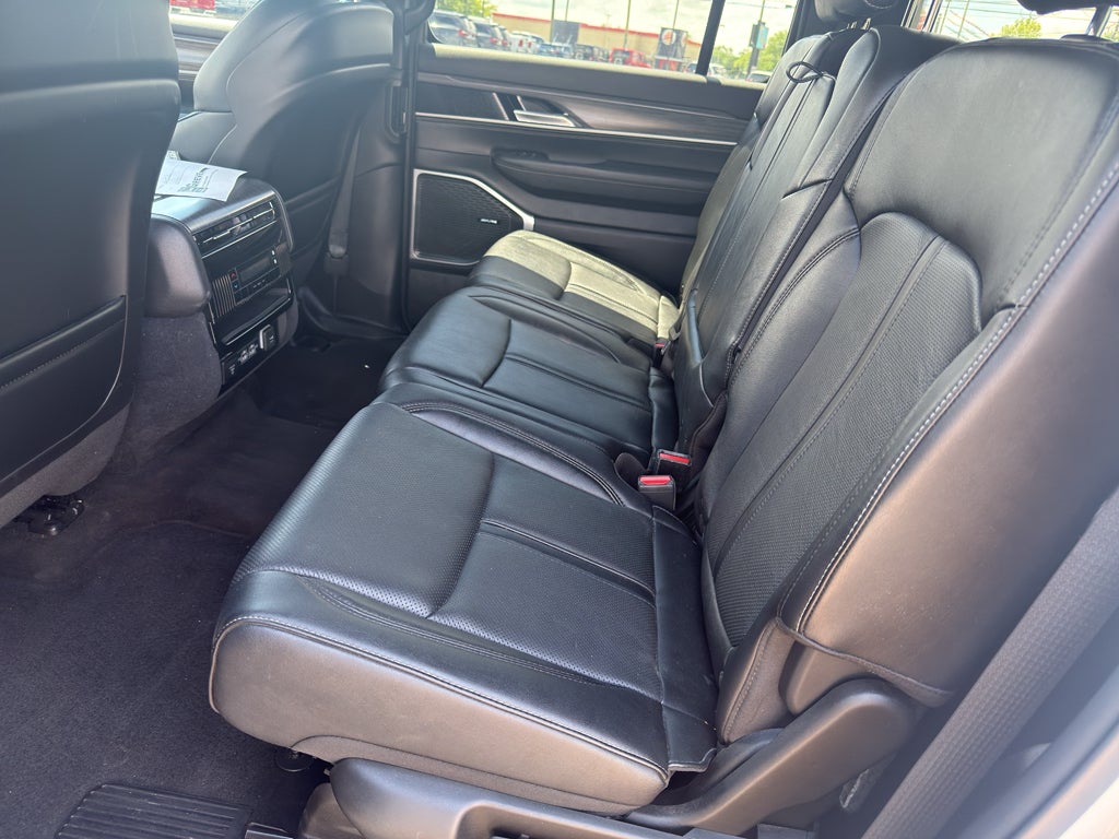 2023 Jeep Wagoneer Series II