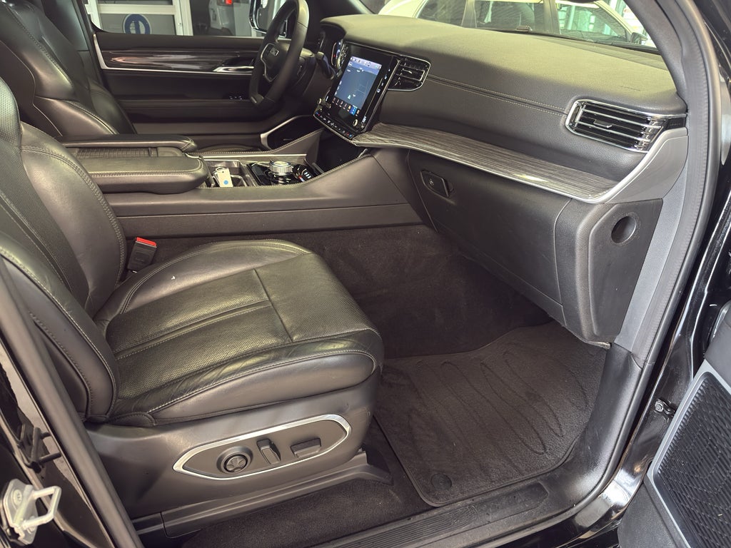 2022 Jeep Wagoneer Series II