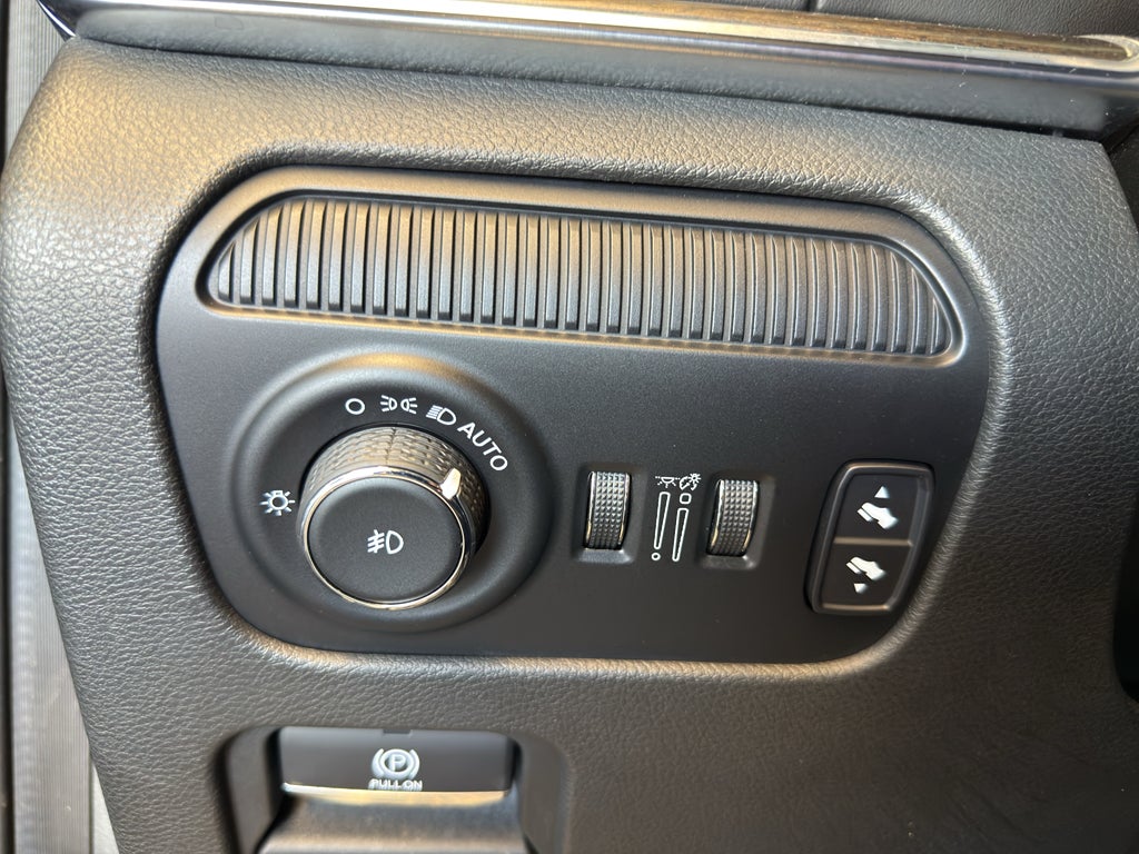 2022 Jeep Grand Wagoneer Series I