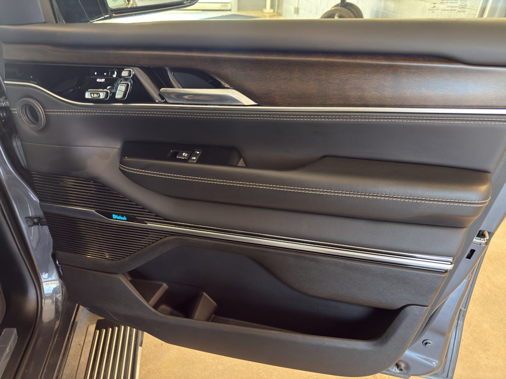 2022 Jeep Grand Wagoneer Series I