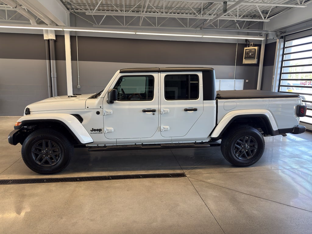 2024 Jeep Gladiator Sport S