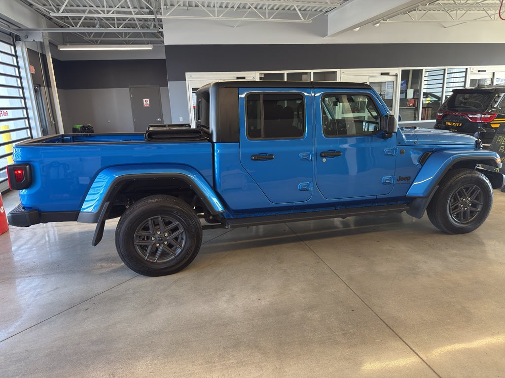 2024 Jeep Gladiator Sport S