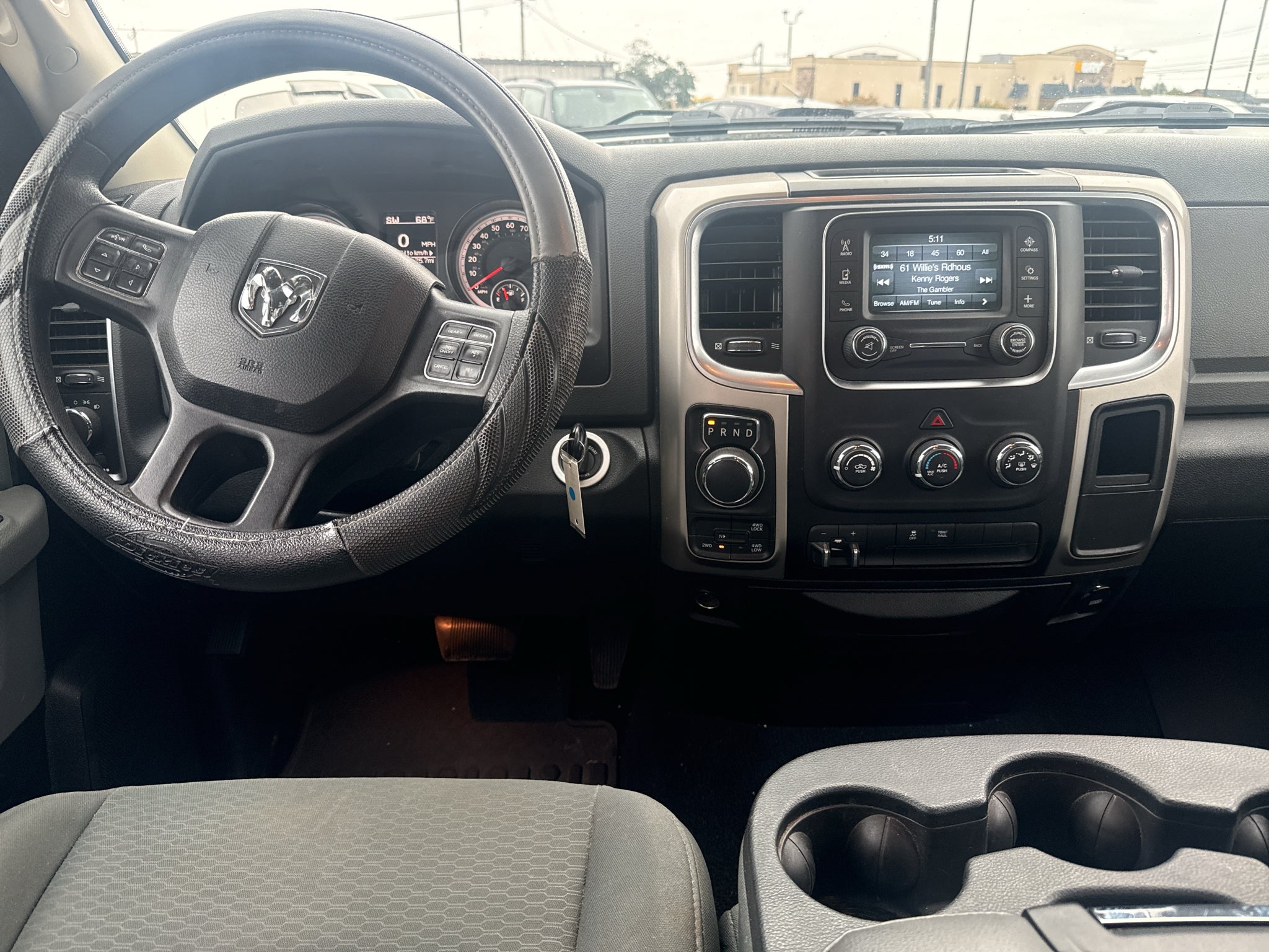 2016 RAM 1500 SLT