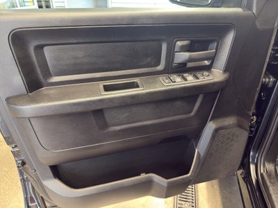 2022 RAM 1500 Classic Express