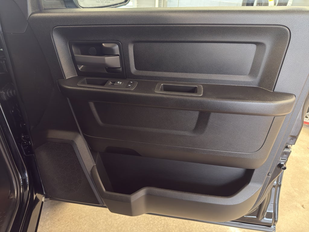 2022 RAM 1500 Classic Express