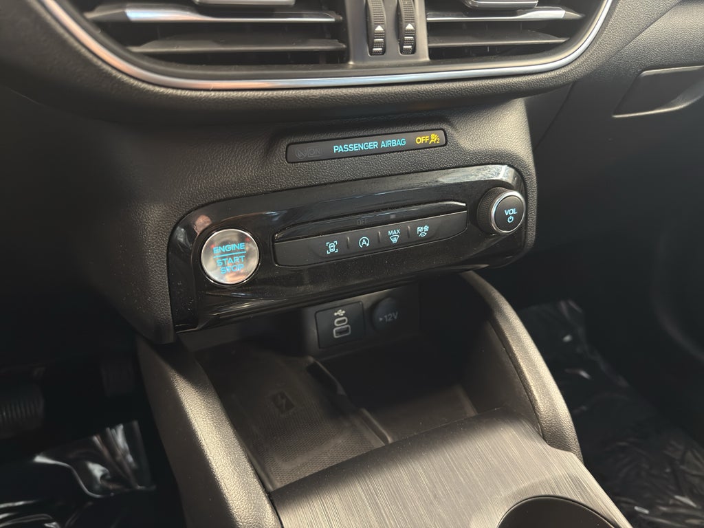 2025 Ford Escape Platinum