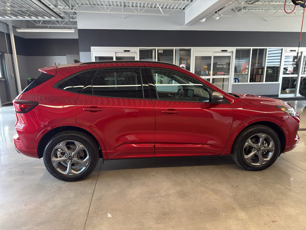 2024 Ford Escape ST-Line - Photo 16