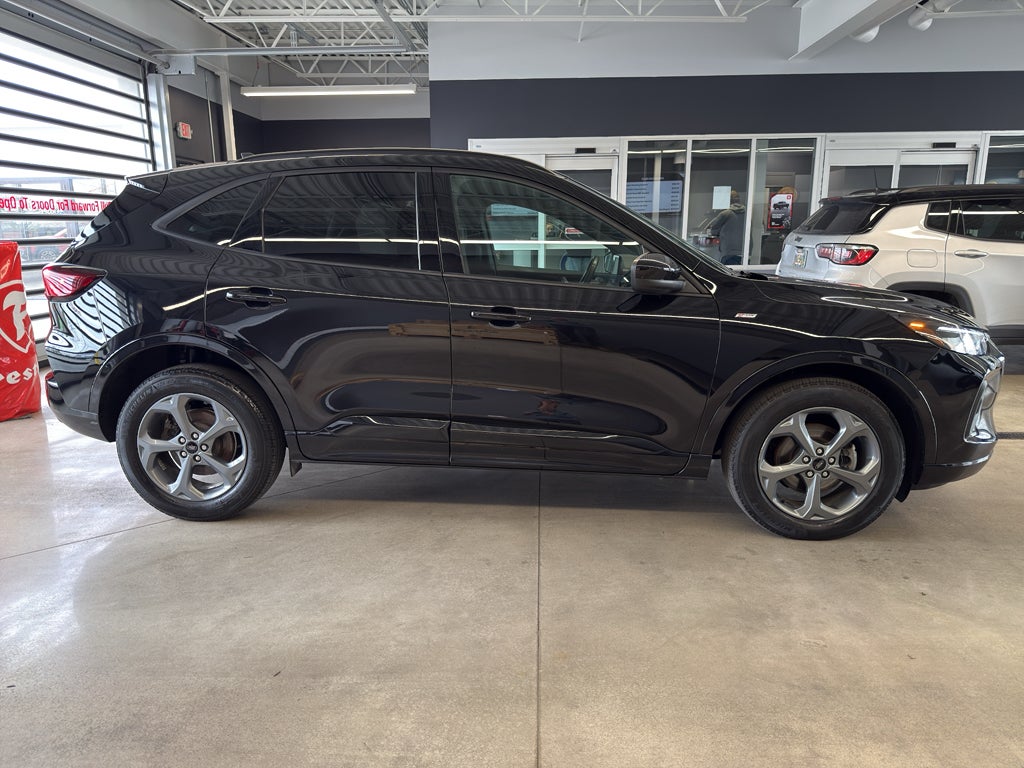 2023 Ford Escape ST-Line Select