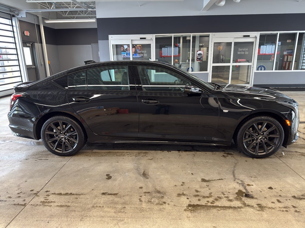 2025 Cadillac CT5 Sport