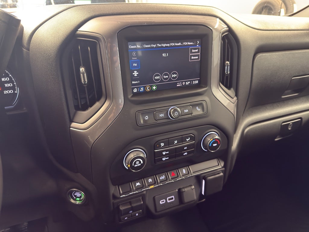 2023 Chevrolet Silverado Custom