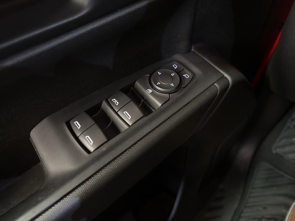 2023 Chevrolet Silverado Custom