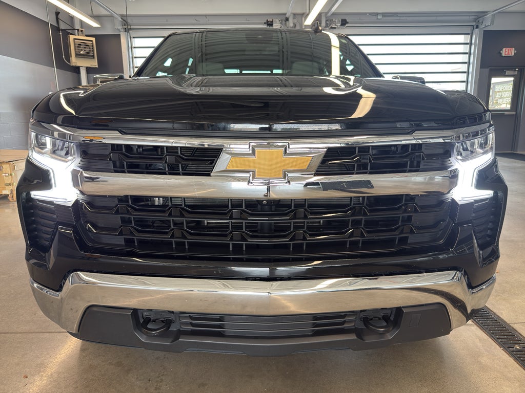 2023 Chevrolet Silverado LT
