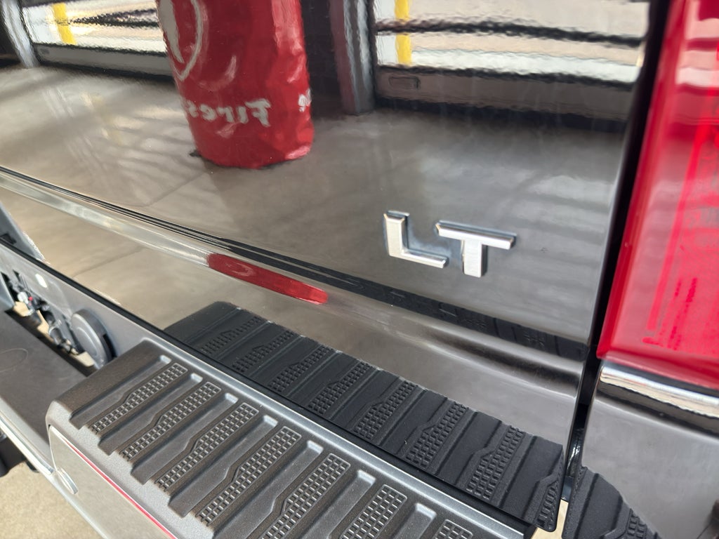 2023 Chevrolet Silverado LT