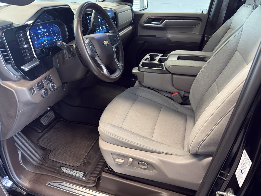 2023 Chevrolet Silverado LT