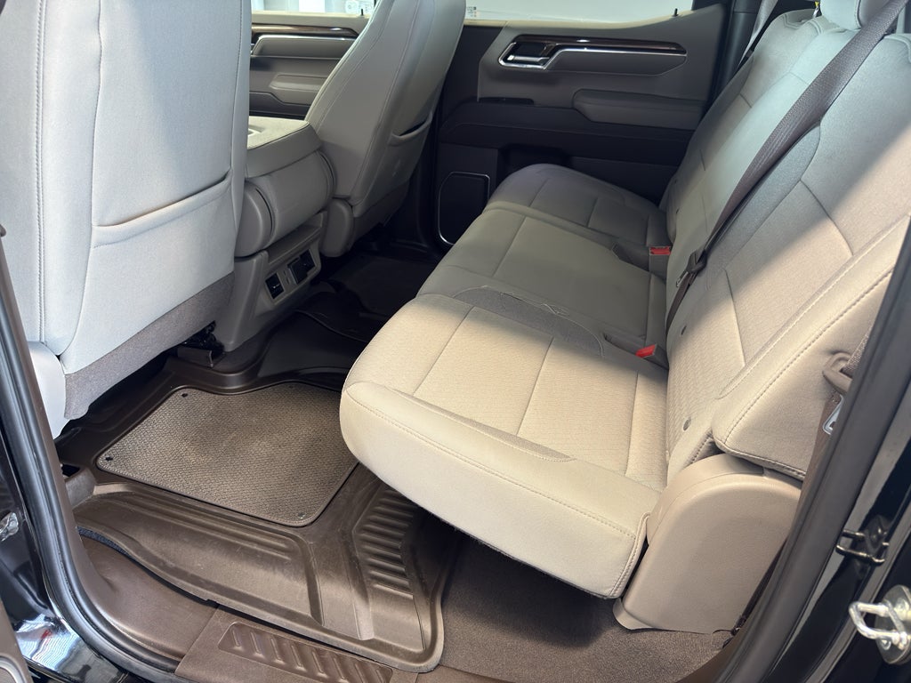 2023 Chevrolet Silverado LT