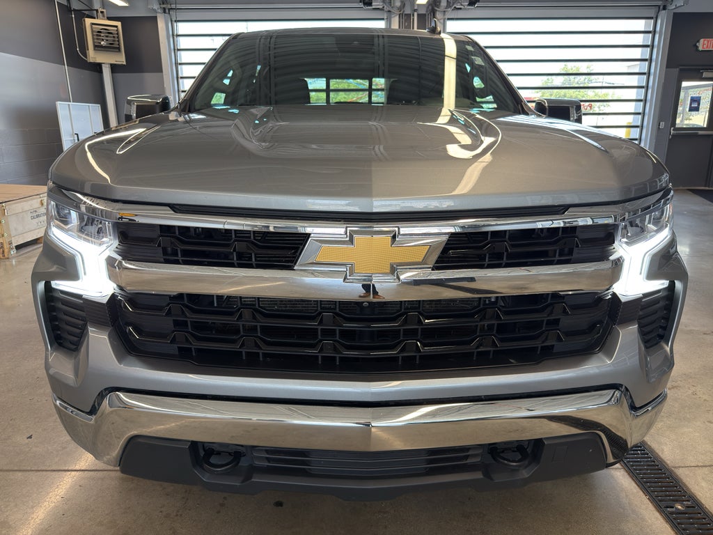 2023 Chevrolet Silverado LT