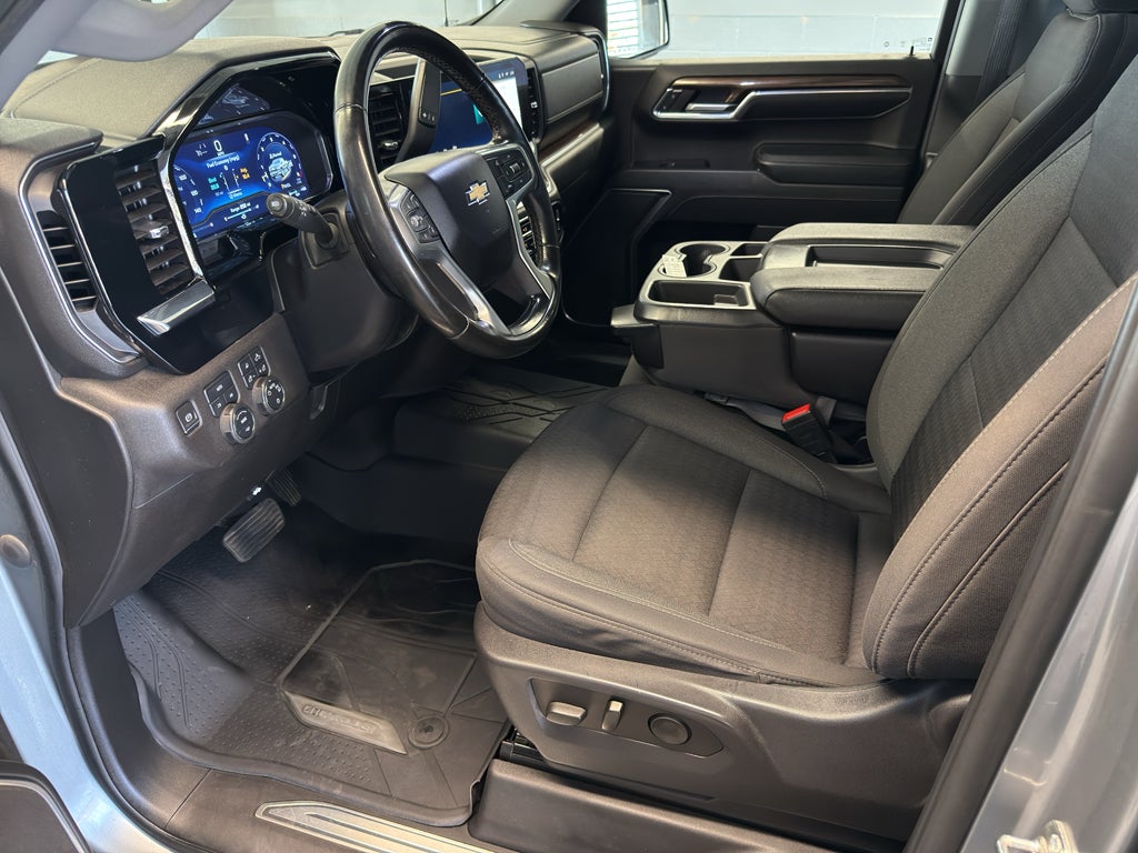 2023 Chevrolet Silverado LT