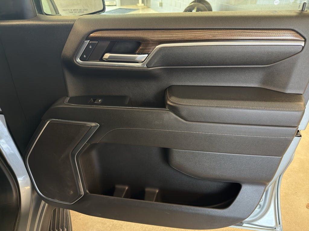 2023 Chevrolet Silverado LT