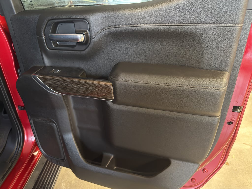 2022 Chevrolet Silverado RST