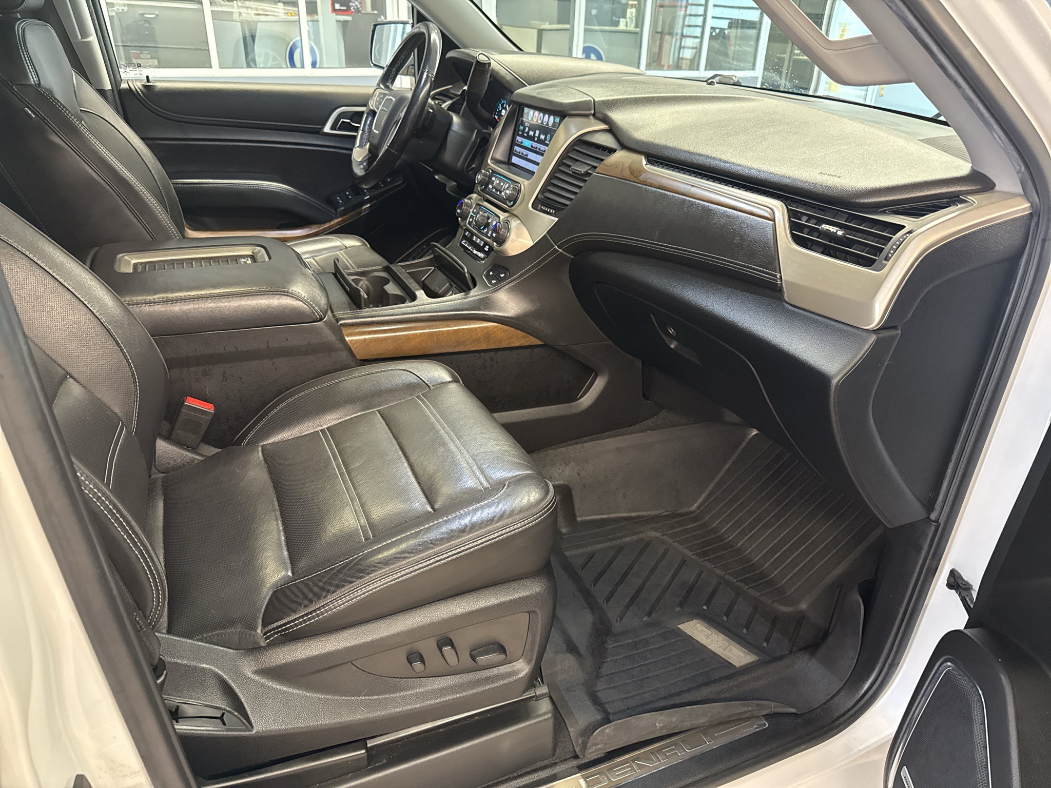 2020 GMC Yukon XL Denali