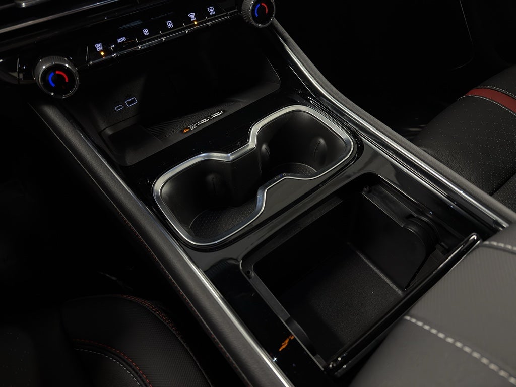 2025 Chevrolet Traverse FWD RS