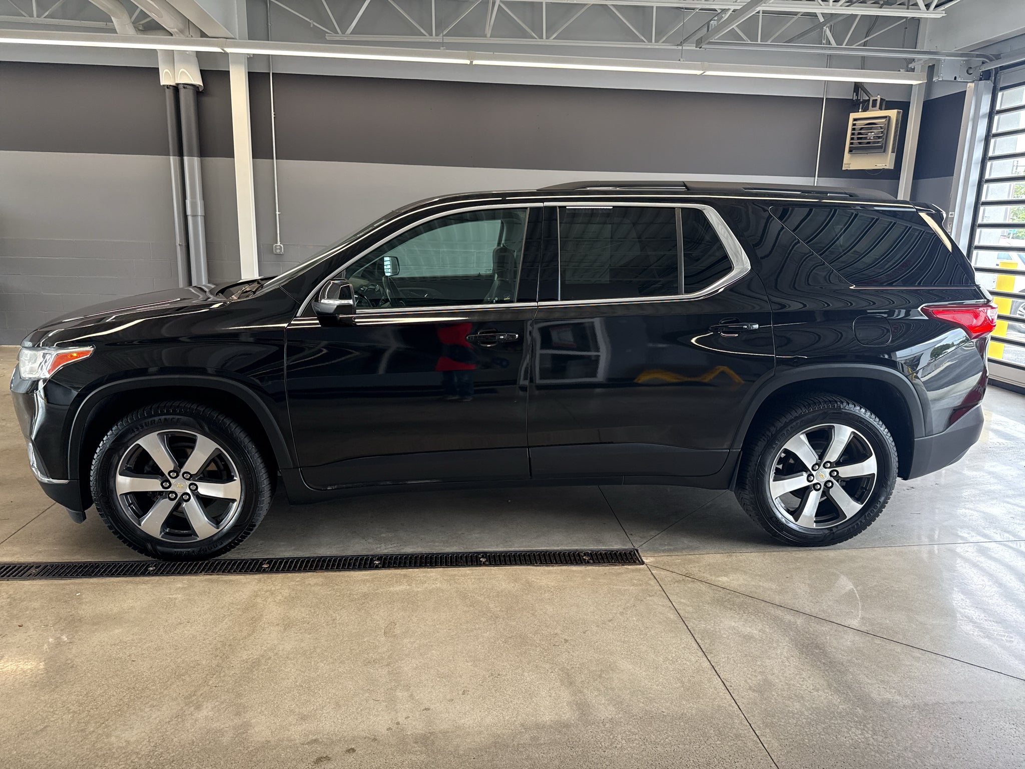 2021 Chevrolet Traverse LT Leather
