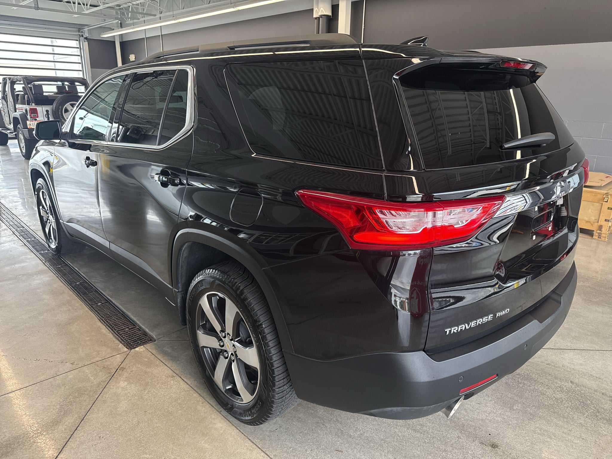 2021 Chevrolet Traverse LT Leather