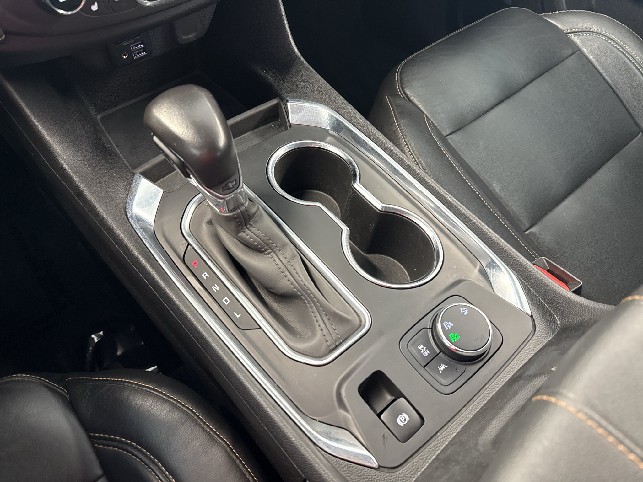 2021 Chevrolet Traverse LT Leather