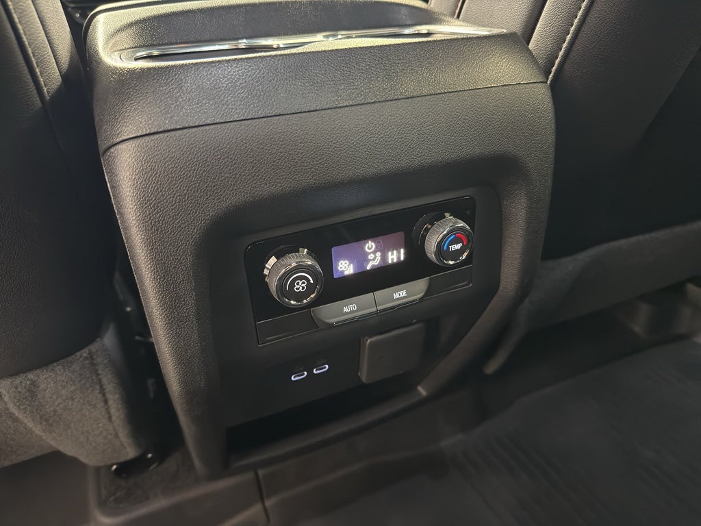 2025 Chevrolet Traverse AWD Z71