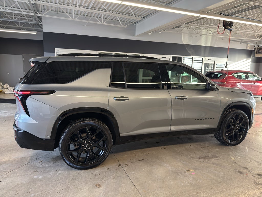 2025 Chevrolet Traverse RS