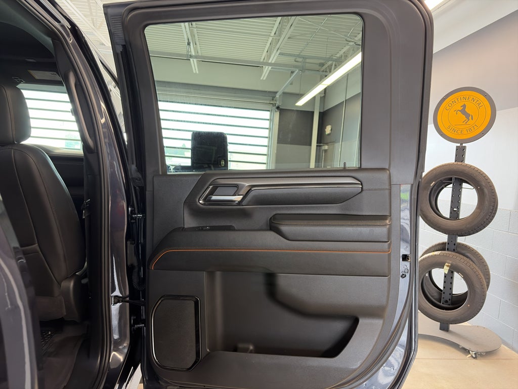 2024 GMC Sierra AT4