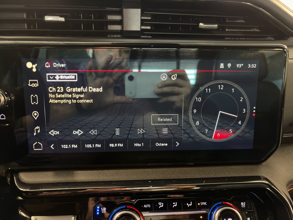 2024 GMC Sierra AT4