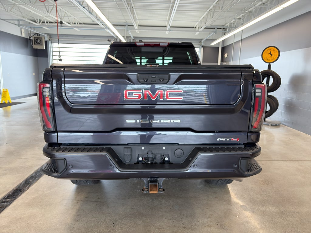 2024 GMC Sierra AT4