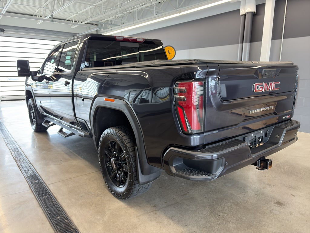 2024 GMC Sierra AT4
