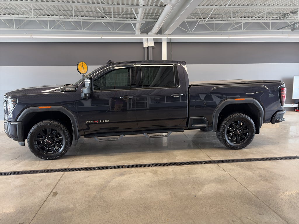 2024 GMC Sierra AT4