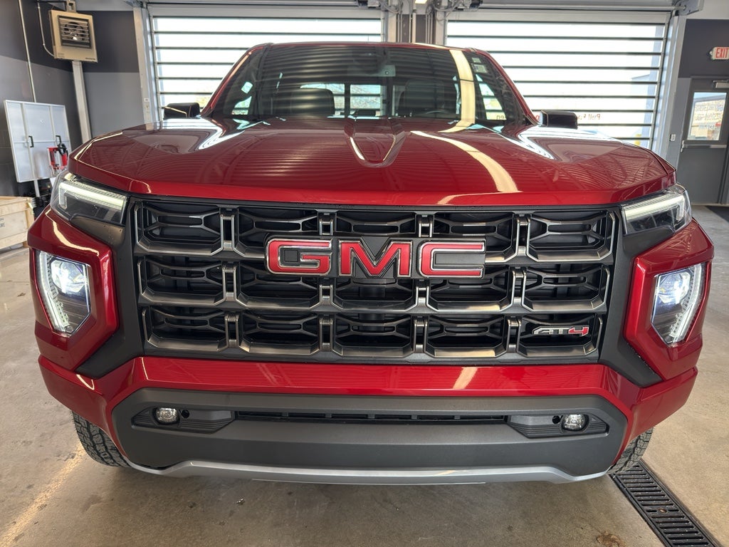 2023 GMC Canyon 4WD AT4